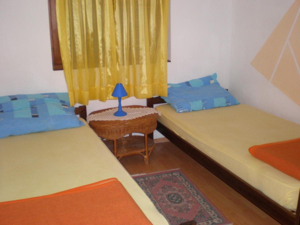 Apartments Pogacic Vir Luaran gambar