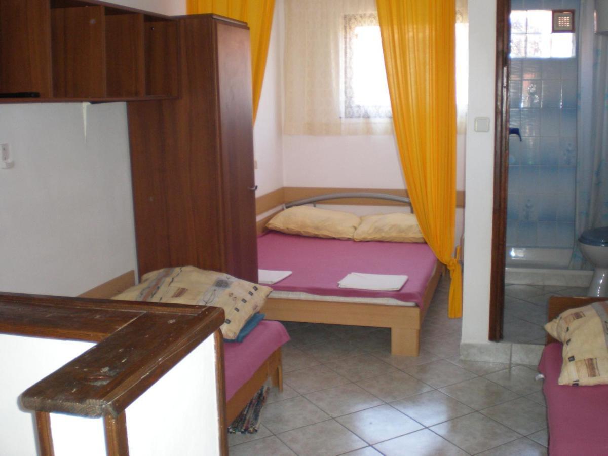 Apartments Pogacic Vir Luaran gambar